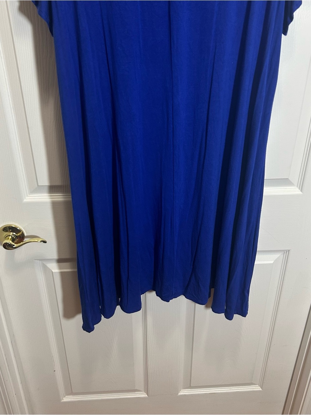 Boutique Relaxed V-Neck Swing Dress in Cobalt Blue - Picture 4 of 8